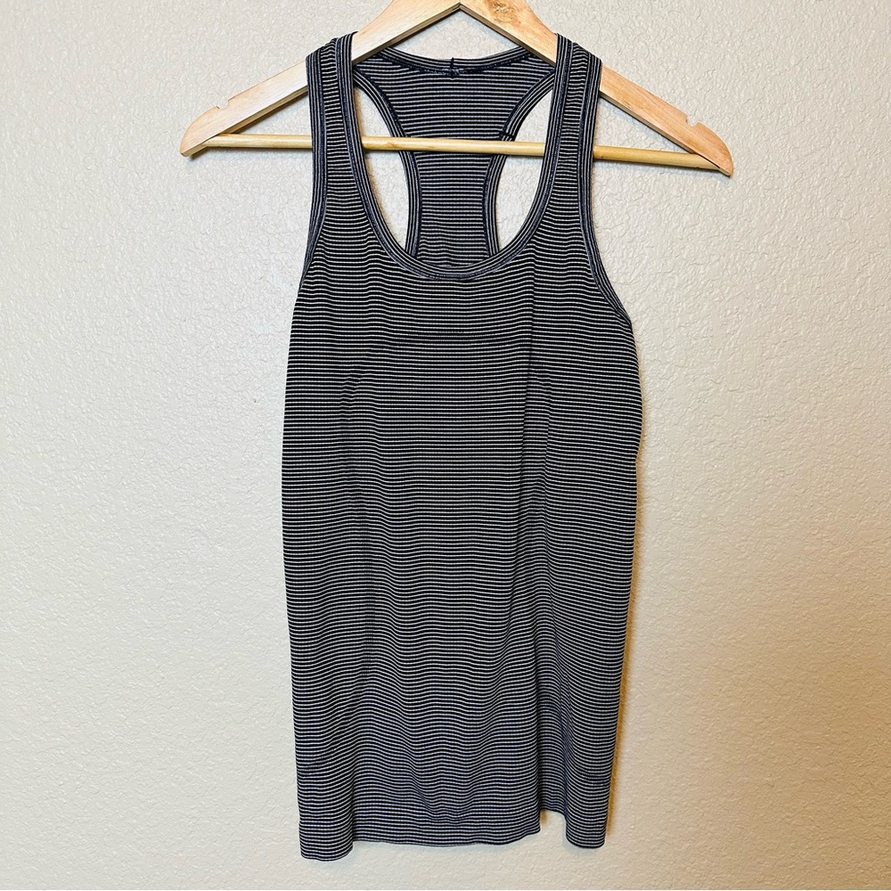 Lululemon Swiftly Tech Racerback Hyper Stripe Black Size 8 - Picture 6 of 10